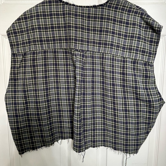 Bill Blass Navy and Green Plaid Long Sleeve Shirt - Picture 2 of 3